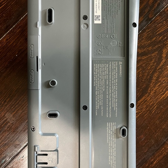 2 keyboards and 1 mouse - Picture 4 of 4